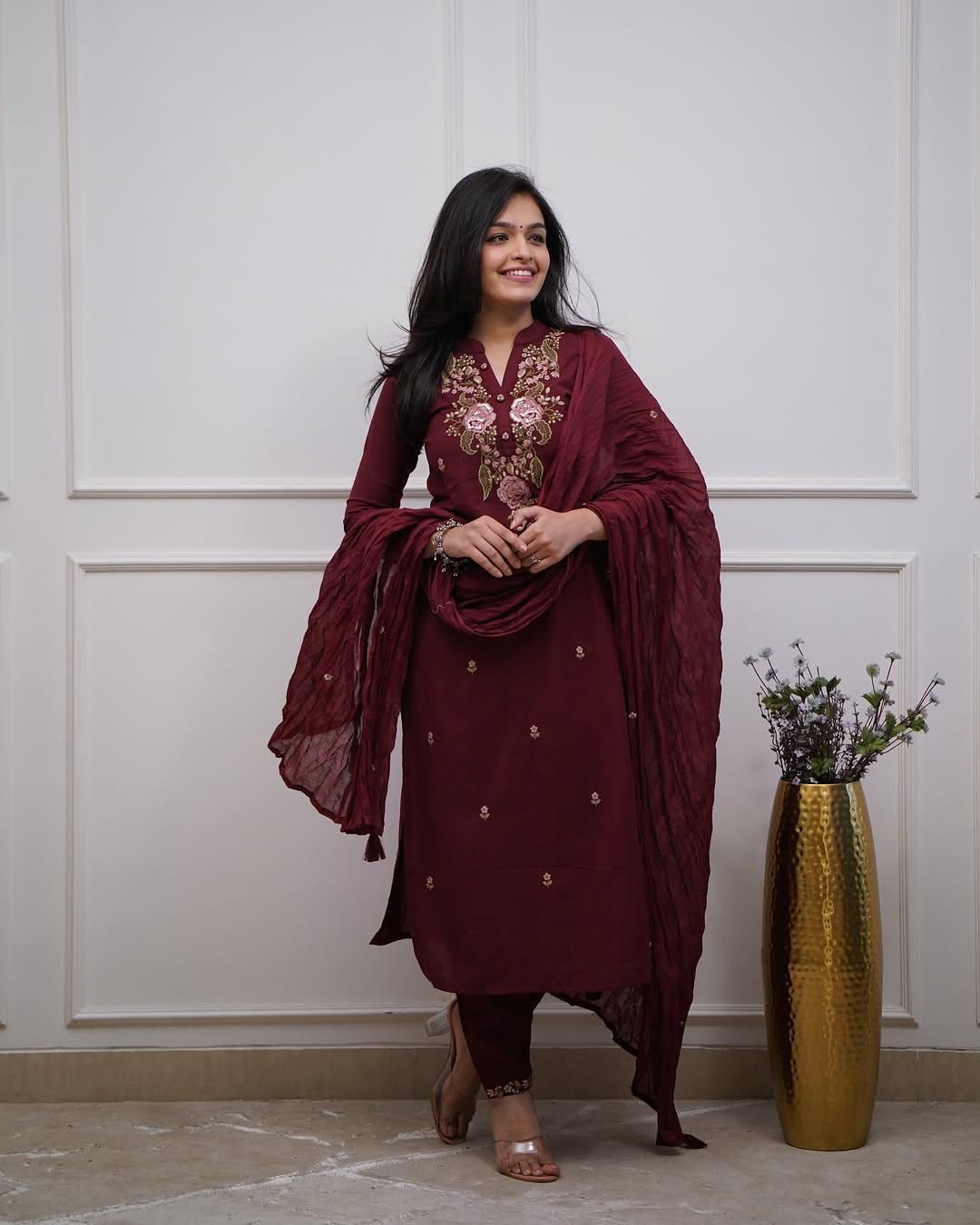 Zehra – Embroidered Kurta Set with Crushed Dupatta