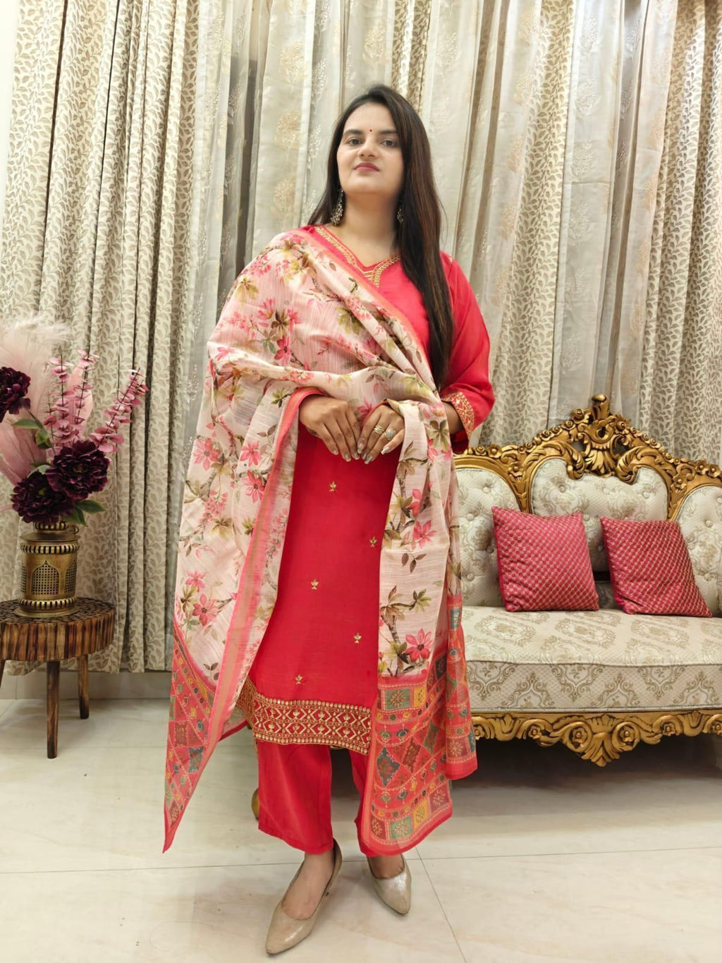 Elegent pink embroidred suit set with dupatta