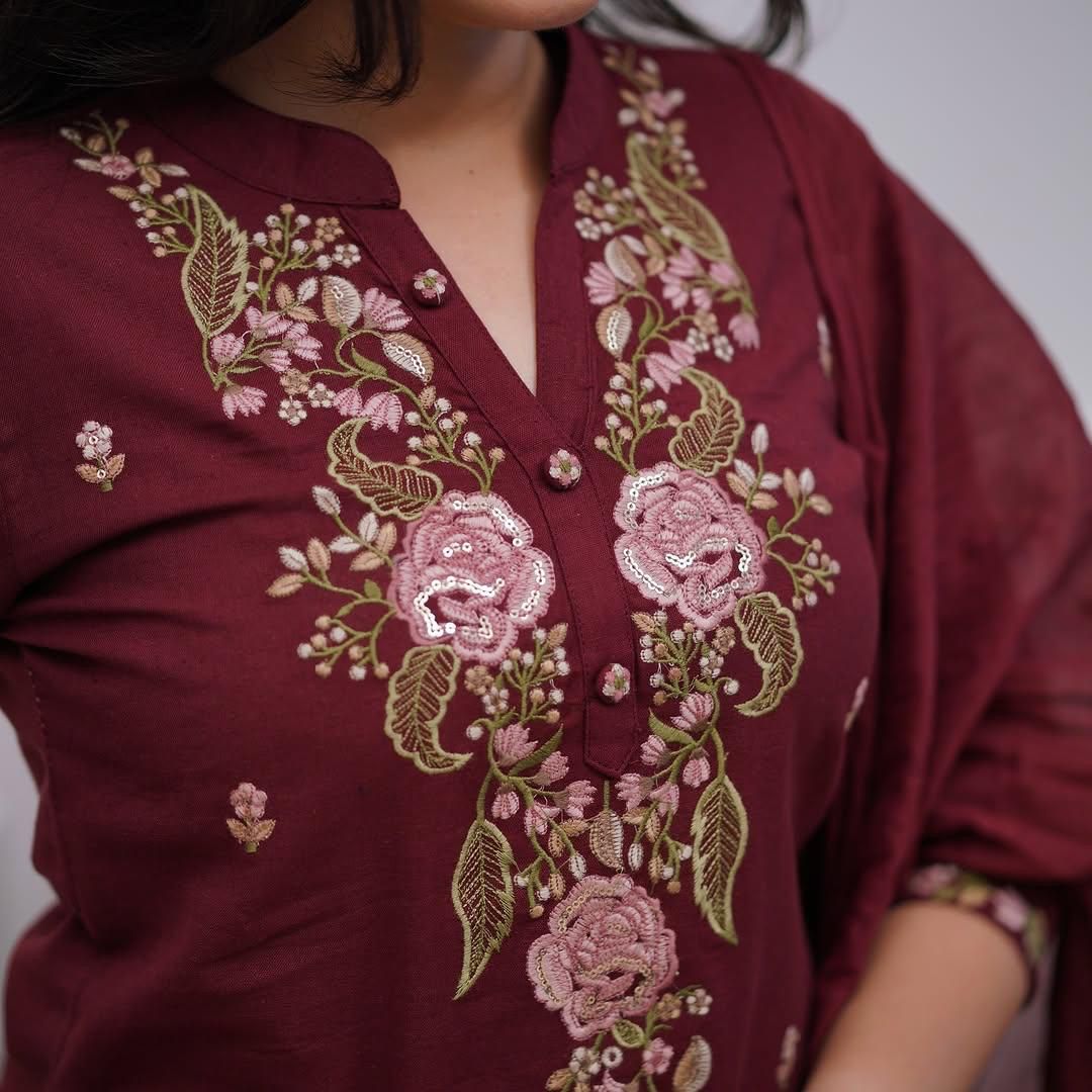 Zehra – Embroidered Kurta Set with Crushed Dupatta