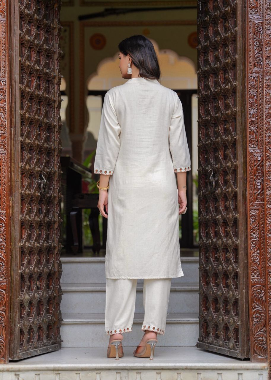 Aangan – Embroidered Cotton Suit Set with Printed Dupatta